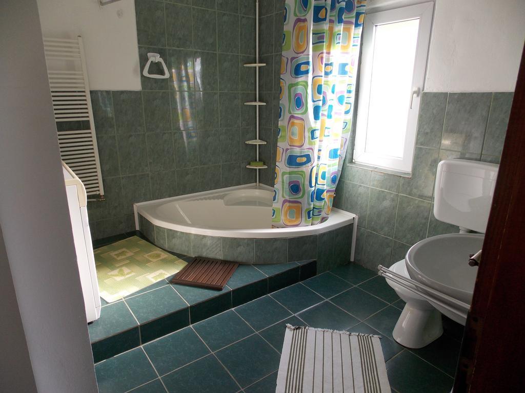Casa Fortyogo Tîrgu Secuiesc Buitenkant foto