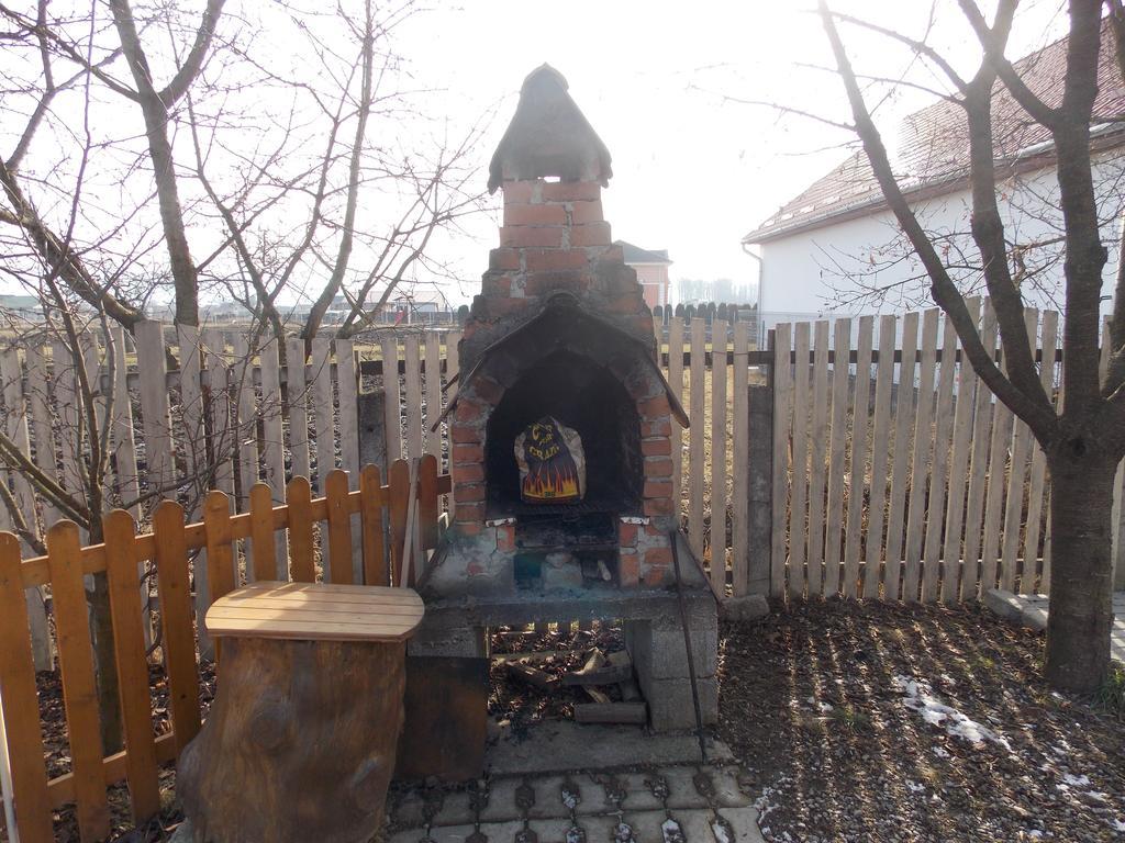 Casa Fortyogo Tîrgu Secuiesc Buitenkant foto
